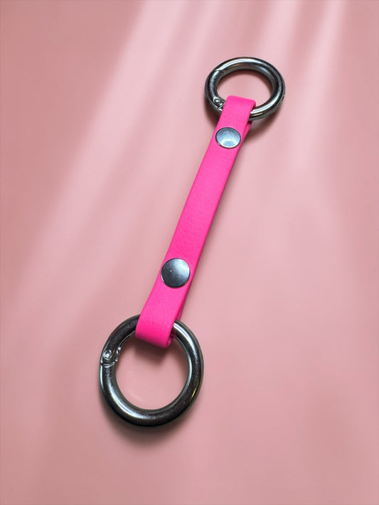 Attache muselière pour laisse